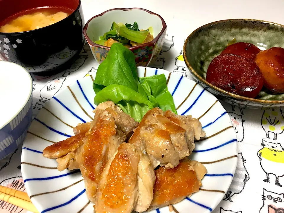 チキンソテー、青梗菜ベビーホタテ炒め、かぼちゃの芋餅|ずずさん