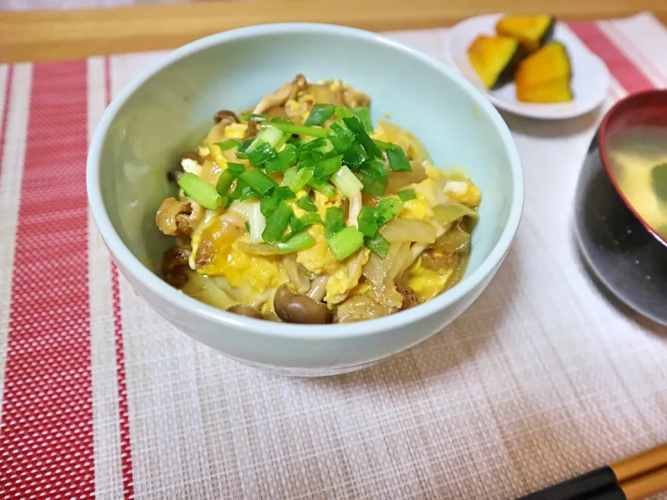 手羽先の唐揚げの卵とじ丼|snow_sun57さん