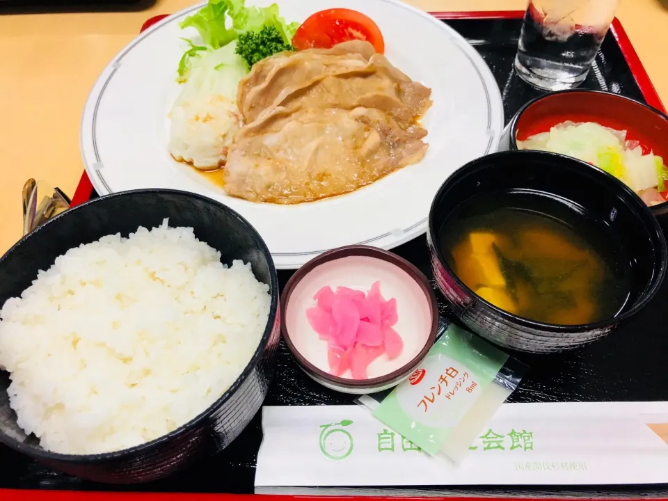 自民党食堂生姜焼き定食|Food is lifeさん