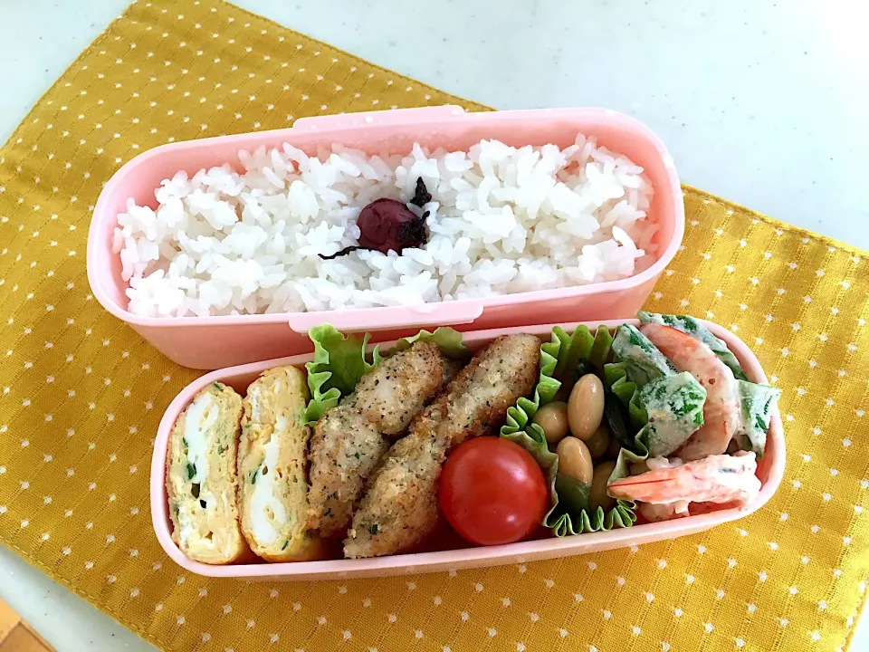 Snapdishの料理写真:今日のお弁当🍱
サワラのパン粉焼き✨|くっきいさん