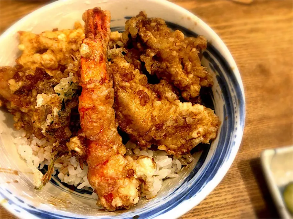 遅めの晩ご飯を久しぶりのさしみやで、天丼、いただきまーす♪|ASuzukiさん