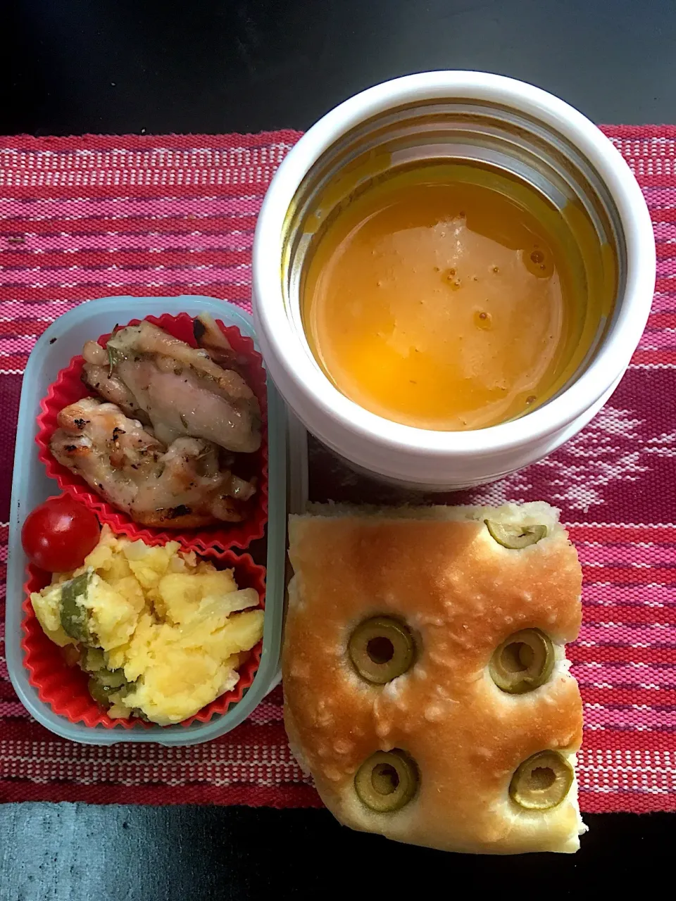 息子のお弁当
 #pumpkinsoup  #focaccia  #grilledchicken  #sweetpotatosalad|Melia Sandya Utamiさん