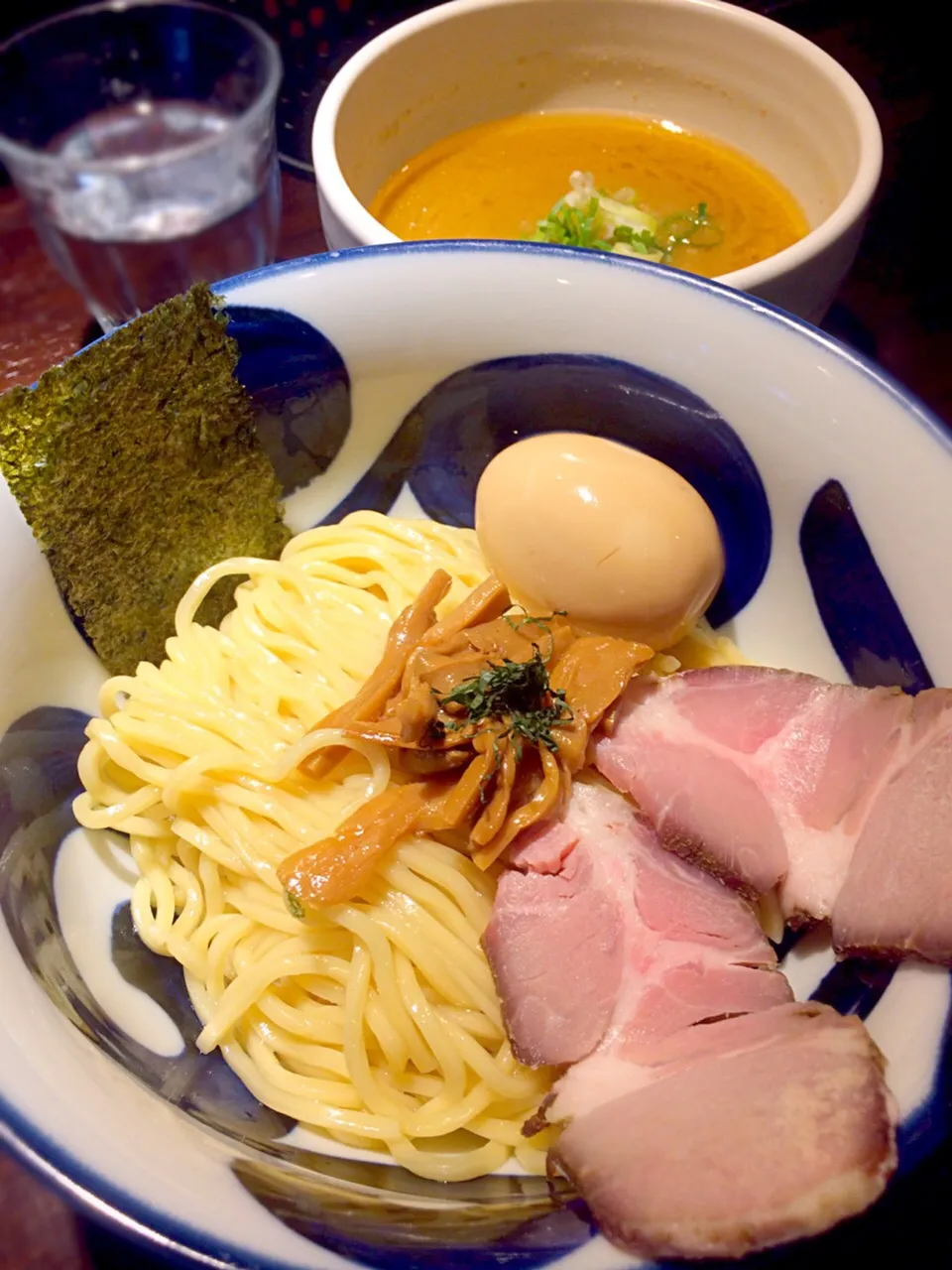 Snapdishの料理写真:濃厚海老つけ麺＋味玉
@木曜日の志奈田|morimi32さん