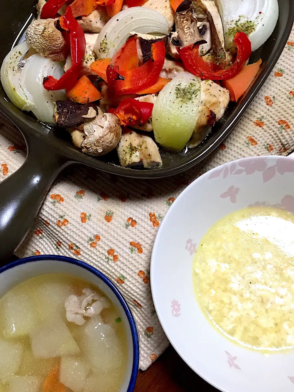 鶏肉と野菜の焼き物  チーズソースかけ   冬瓜のスープ|掛谷節子さん