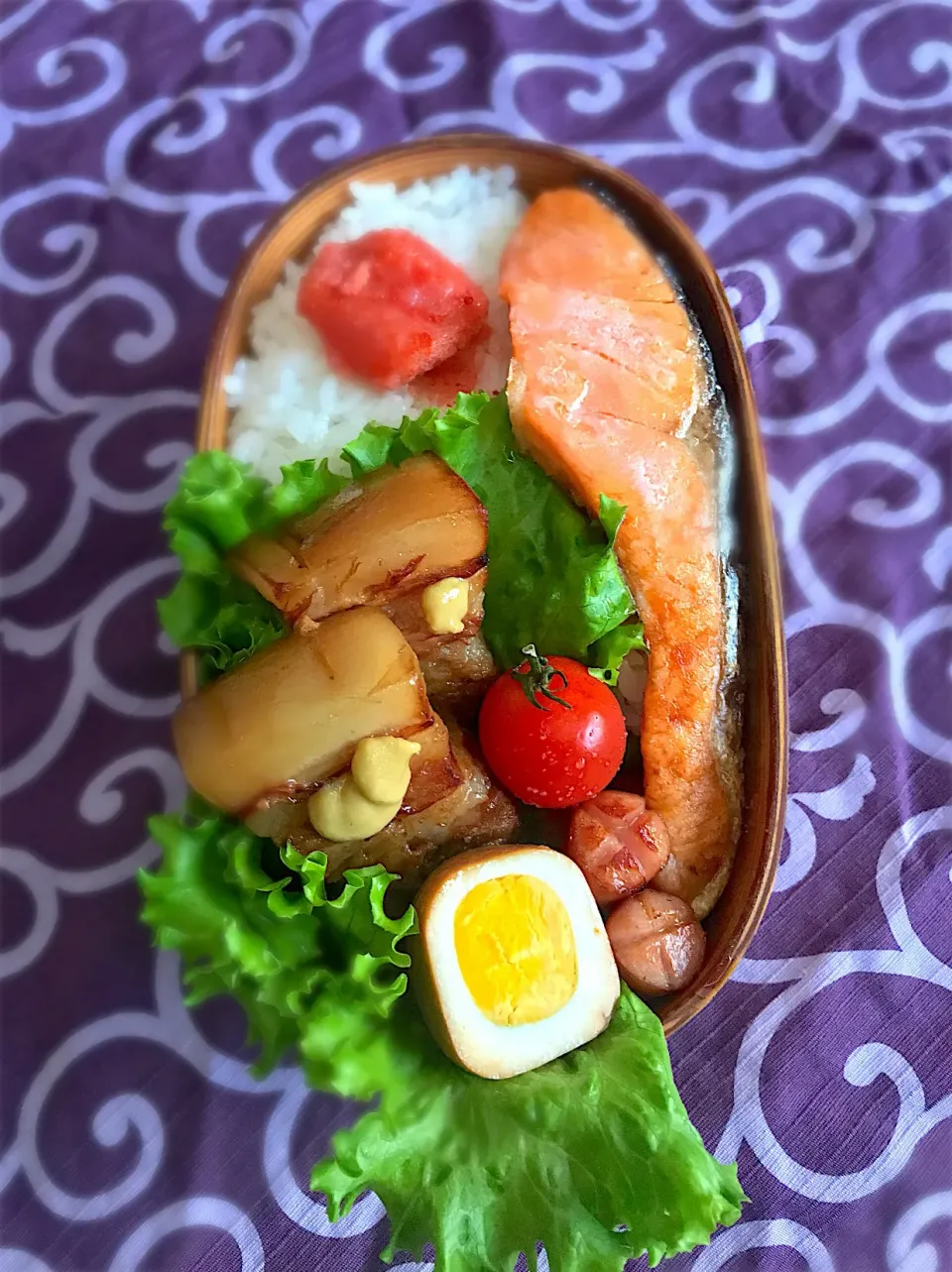 焼き鮭、豚角煮|Hajime Oomuraさん