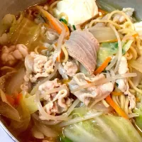 沖縄風豚中身入り煮込みラーメン|ゃょぃ🌹さん