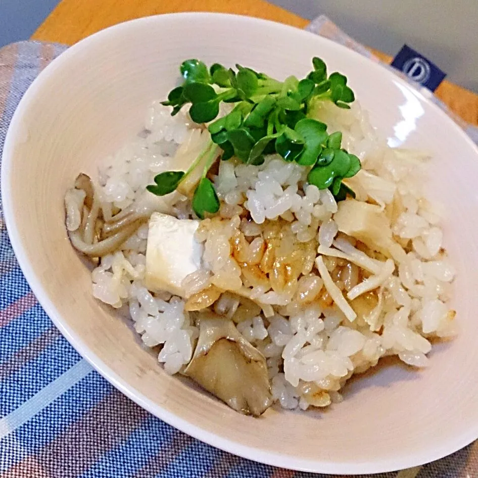 おこげも香ばしい＊ホタテと舞茸のバター醤油炊き込みご飯|mi_neneco♪さん