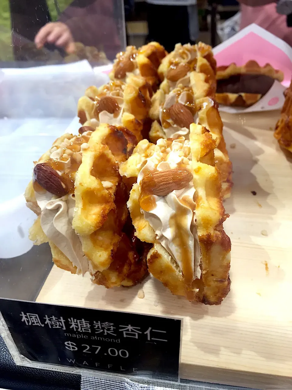 Maple almond waffle|Sky Blueさん