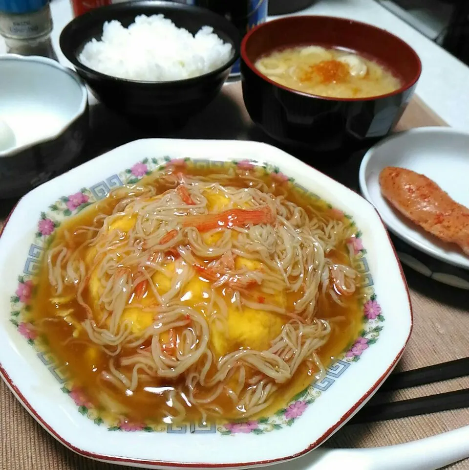 #17111003︰カニ玉風丼/味噌汁/明太子/ご飯︰¥280|dune725さん