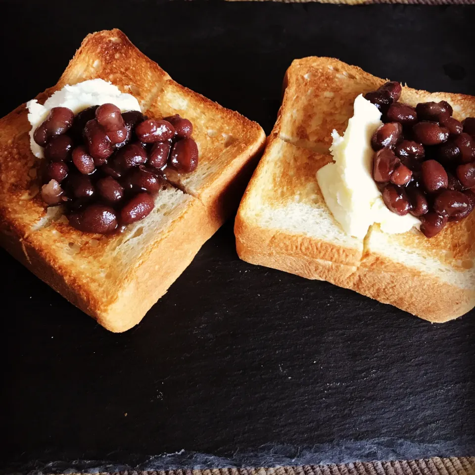 🍞四ツ葉発酵バターで小倉トースト🍞|くまもんさん