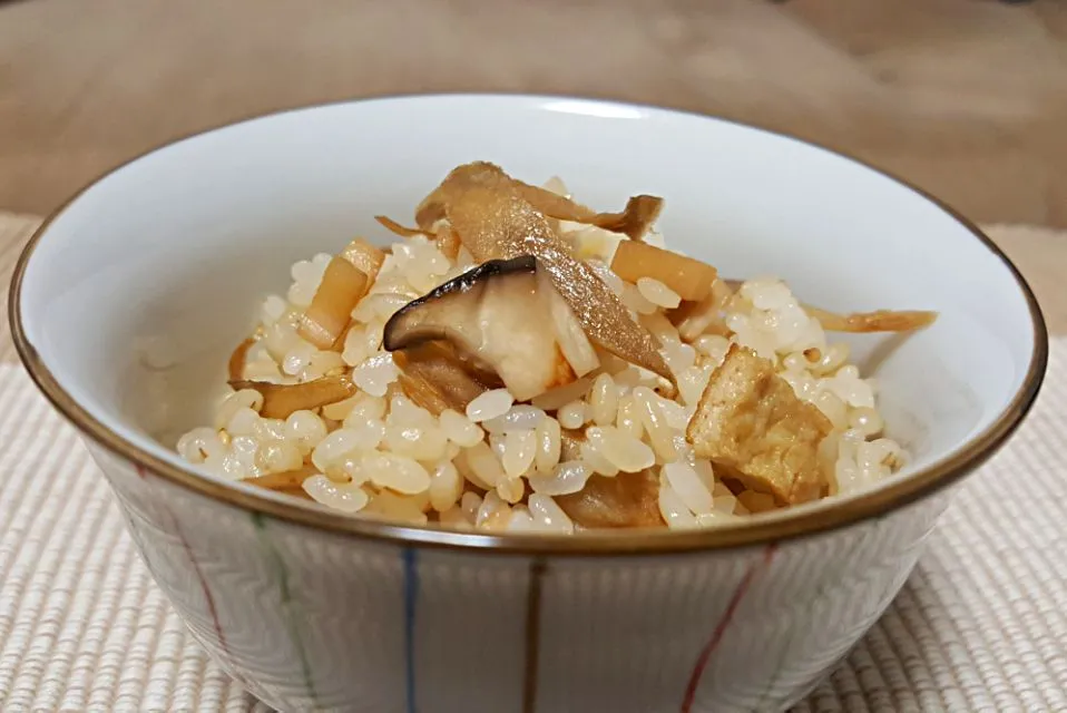 もち麦ブレンド炊き込みご飯|しあるさん