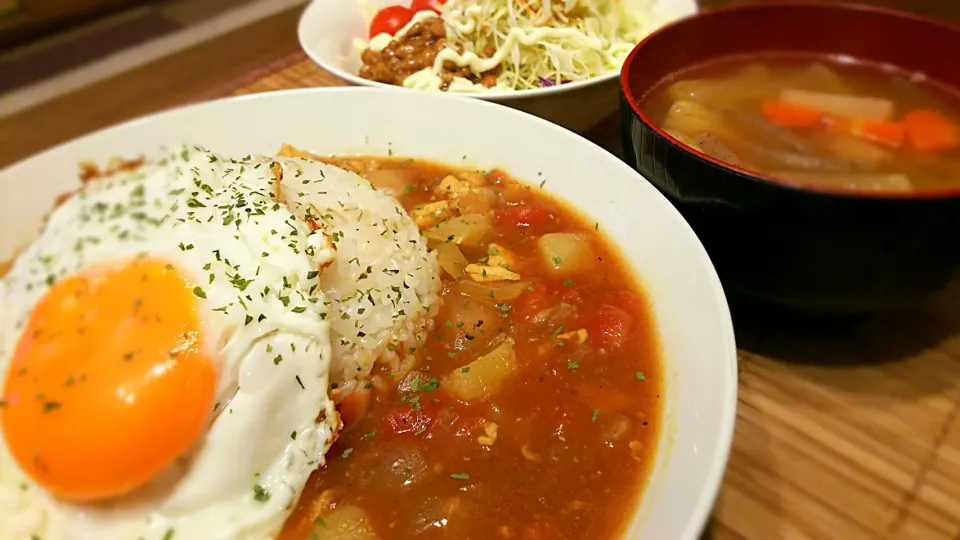 トマトカレー🍅
の晩ごはん✨|kaz(*･ω･)さん