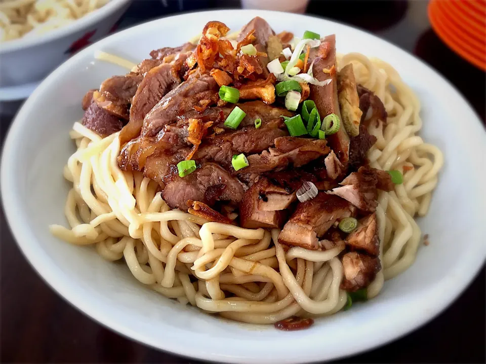 卤肉手工面/ Braised pork with homade noodle|Jenさん