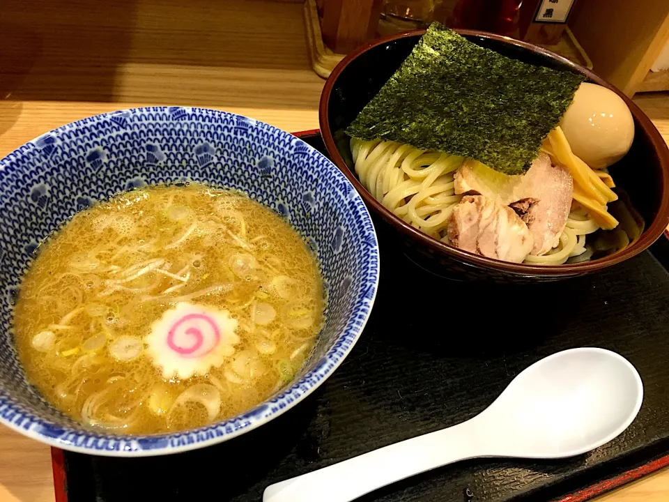 舎鈴
味玉つけ麺
 #麺活|eiyadeさん