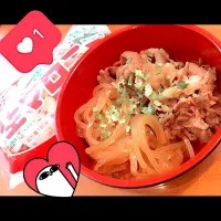 頂いた生マロニーですき焼き鍋🍲👏
 #生マロニー  #すき焼き 
生マロニーありがとうございました🐮|Reina3さん