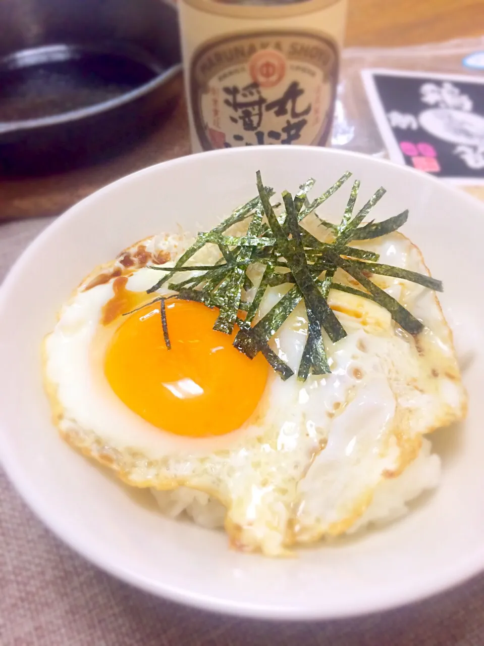 Snapdishの料理写真:鶏節バター醤油 目玉焼きごはん🍳(o⁰⊖⁰o) #あるもので #簡単料理 #思いつき料理|morimi32さん