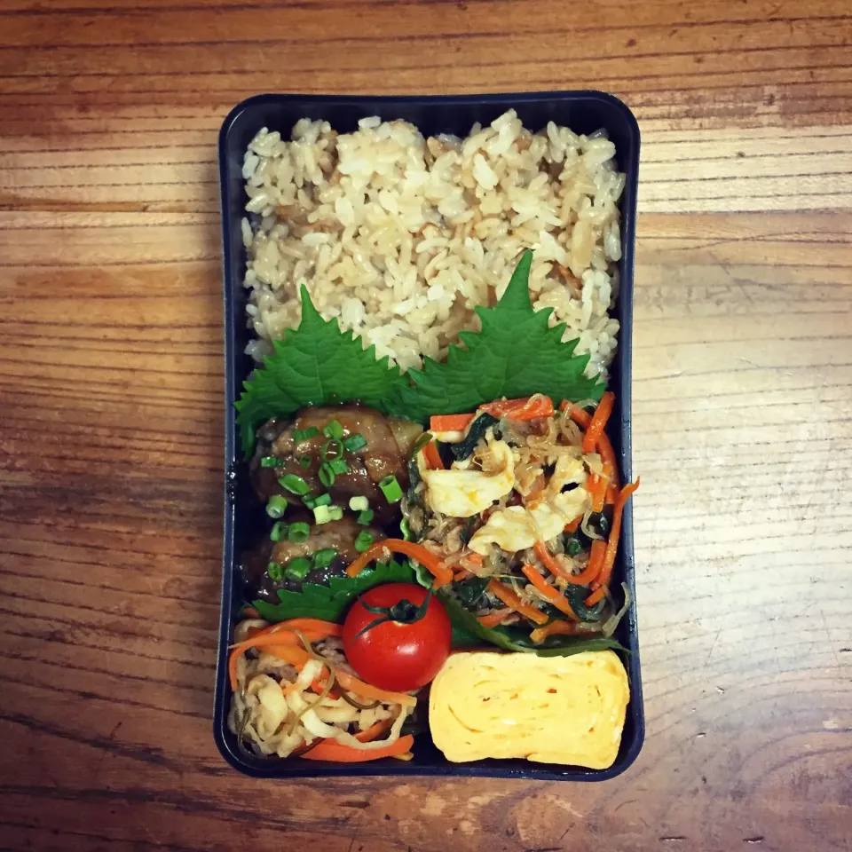 13 Nov 2017  #lunchbox  #lunch  #お弁当  #お弁当記録  #松茸ごはん|はーさん