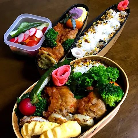 「基本のトマトソース」を使ってみたSnapdishの料理・レシピ写真:今日2人のお弁当🍱♪まん丸コロコロ煮込みハンバーグ