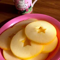 栄養素の吸収抜群輪切りりんご🍎|YAKOさん