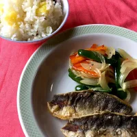 Snapdishの料理写真:アジの唐揚げとさつまいもご飯|ミシャさん