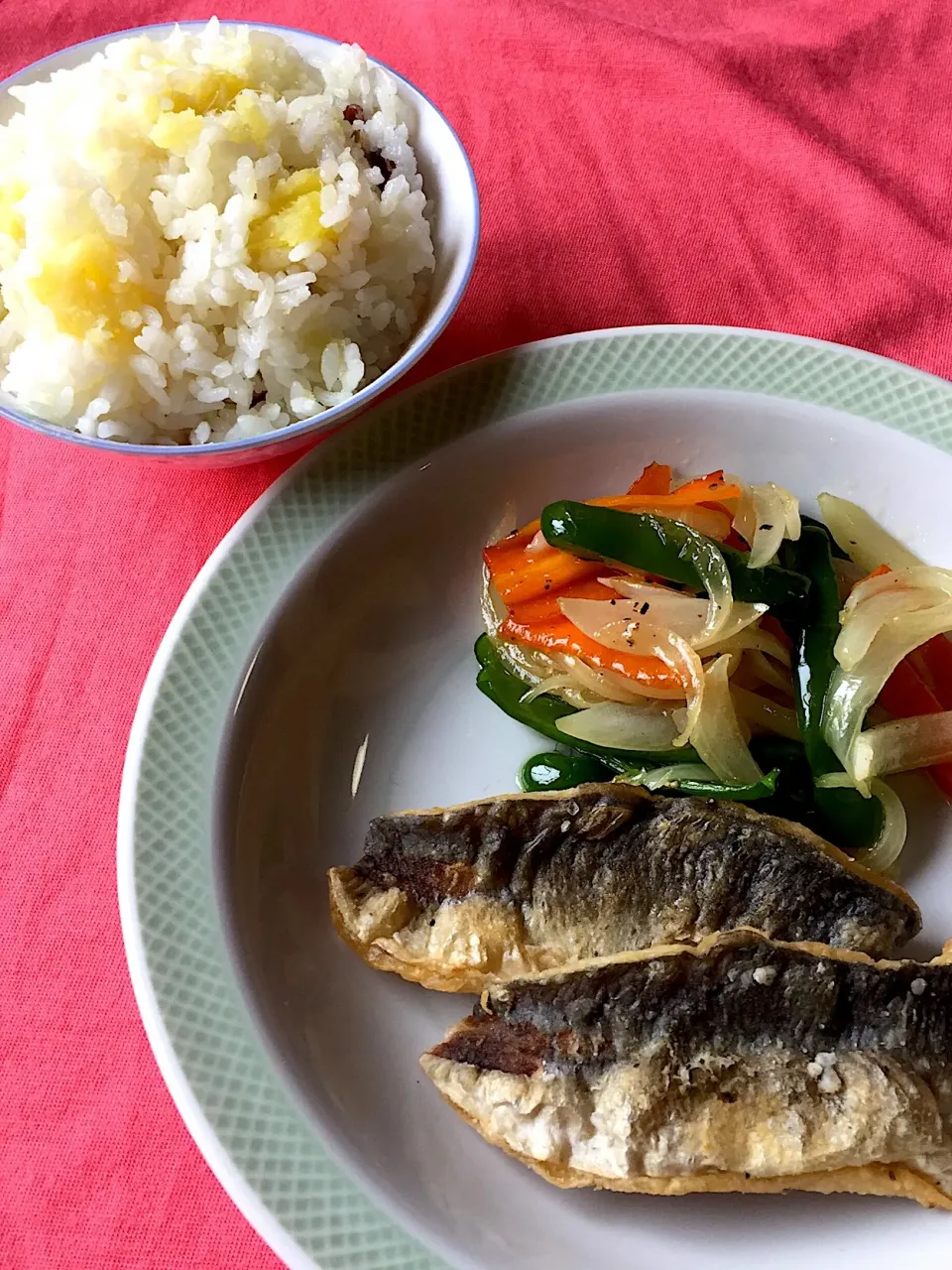 アジの唐揚げとさつまいもご飯|ミシャさん