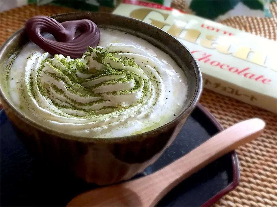 Snapdishの料理写真:ホットチョコレート④ホワイトチョコ抹茶風味🍵|あゆさん