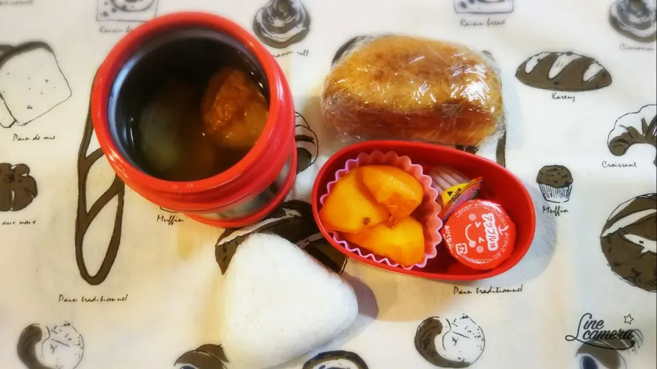 今日は、あつあつ🍢にカレーパン🍱|きみちさん