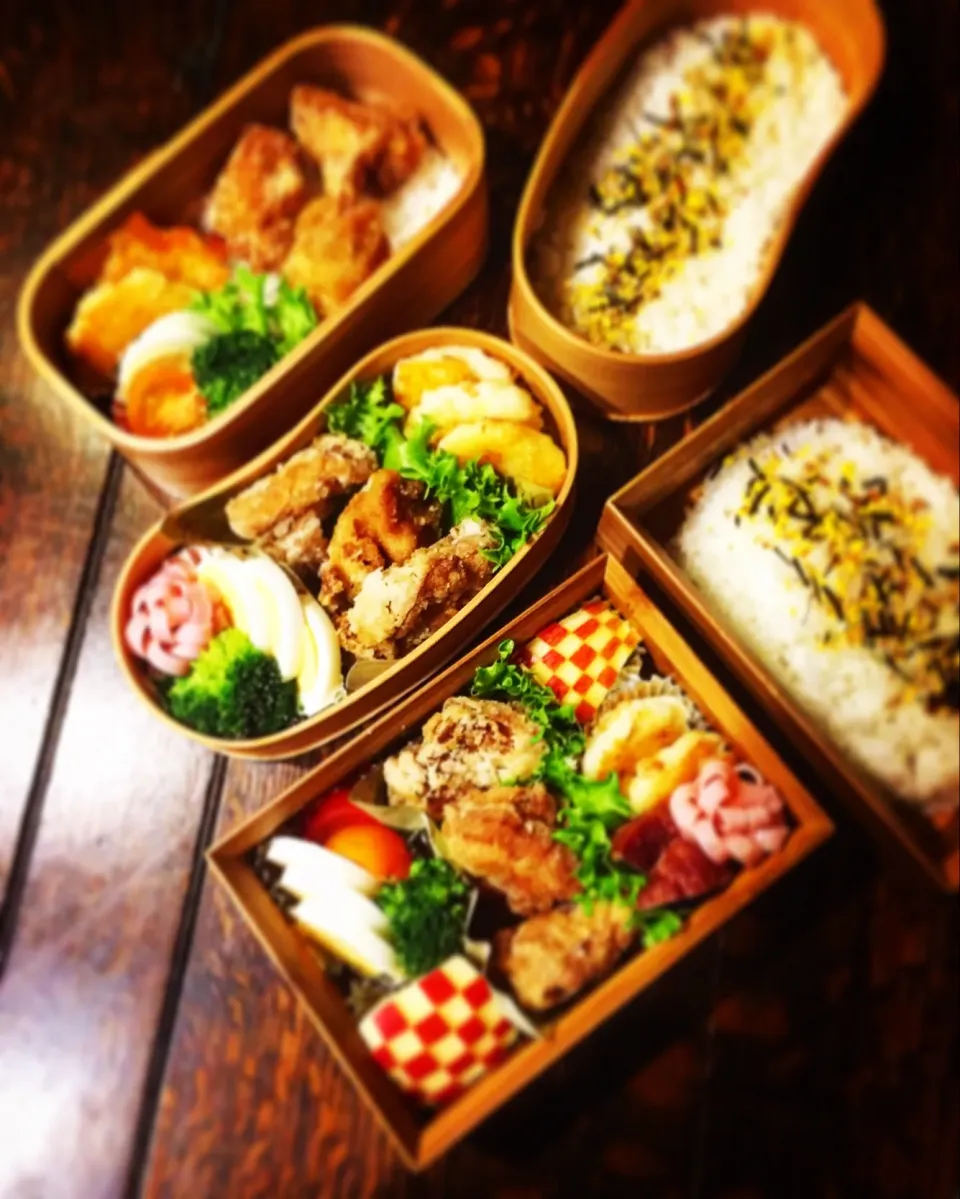 Snapdishの料理写真:お父さん、高校男子✖️2 🐔唐揚げお弁当(*^o^*)/2017.11.14|カンカンさん