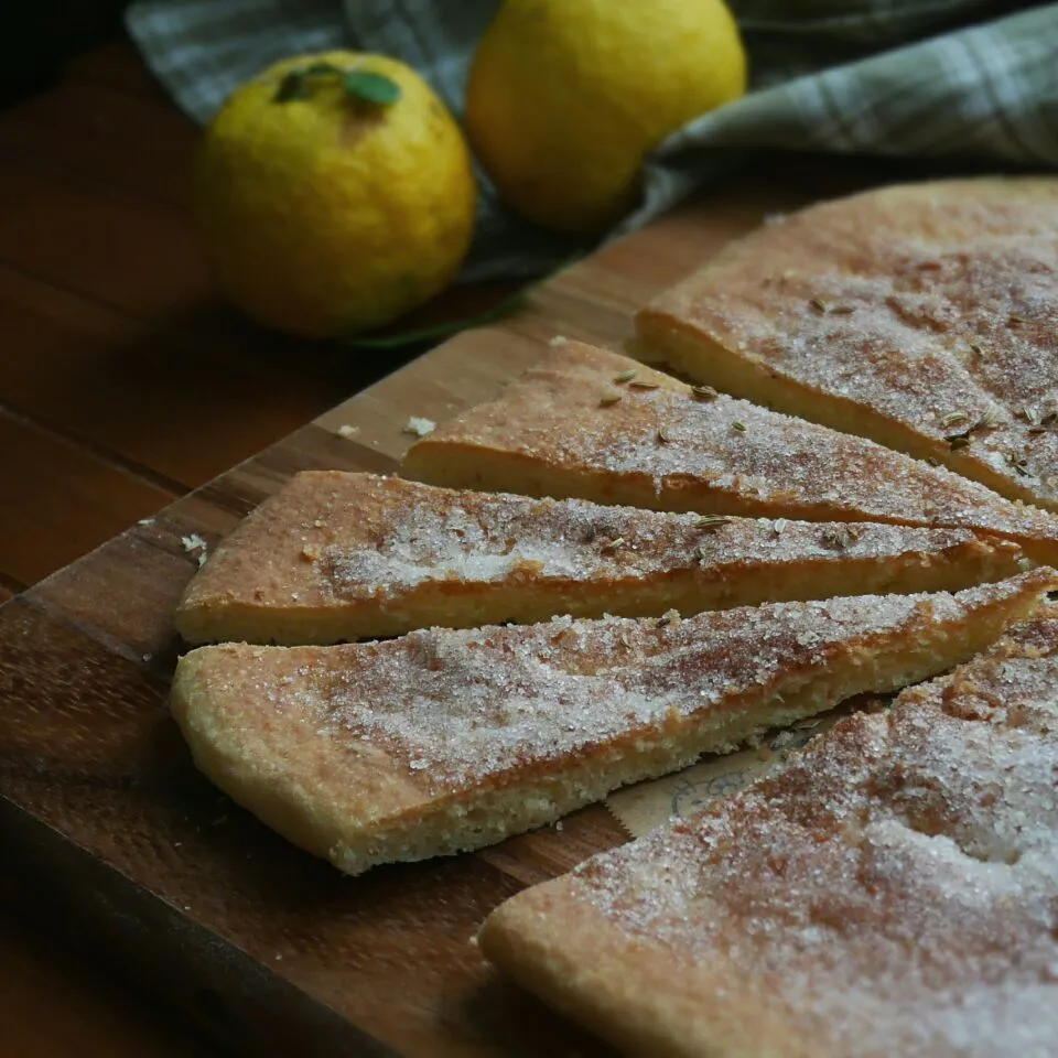 ガレット・ペルージエンヌを柚子とフェンネルシード風味で/ Galette Perougienne|まちまちこさん