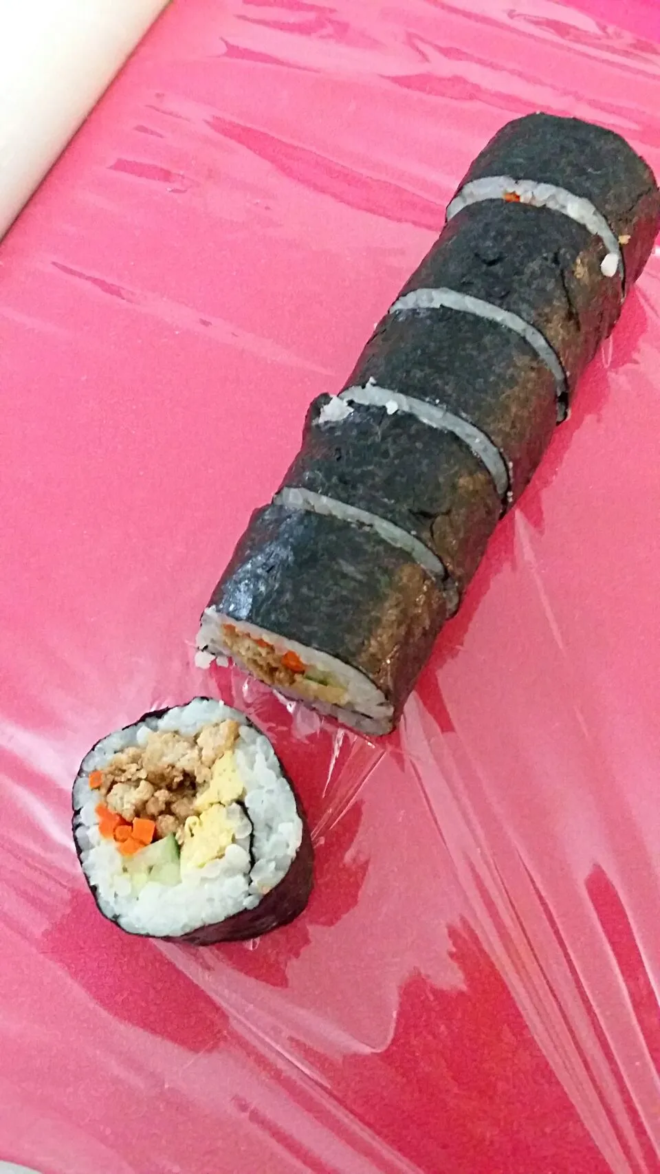 Snapdishの料理写真:Gimbap|mak long umieさん