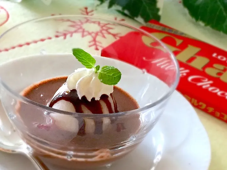 ホットチョコレート⑤ミニ雪見だいふく浮かべてみた～♡|あゆさん