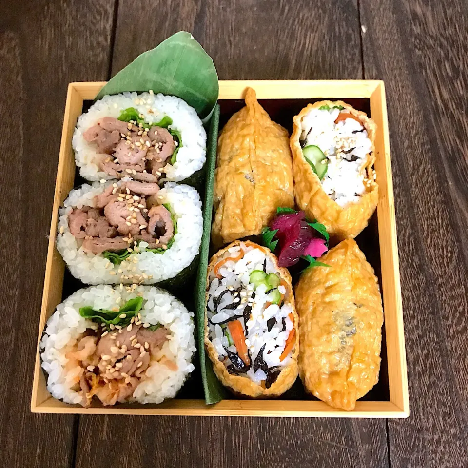 Snapdishの料理写真:プルコギ巻き寿司とヒジキの混ぜご飯稲荷寿司|mihooobuuさん