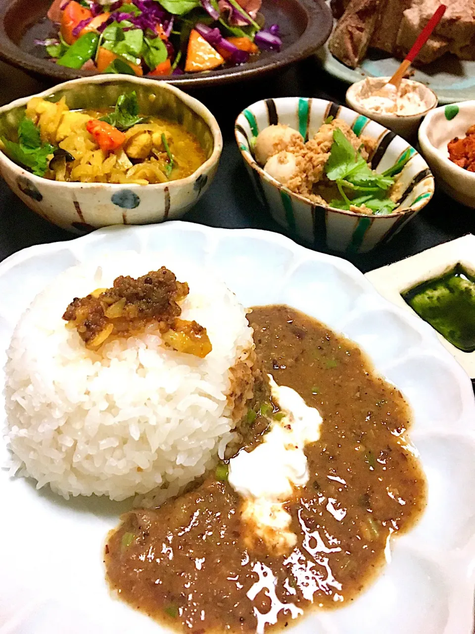 女子会メニュー🙆🙆🙆
ご飯と豆カレー
手羽元と切り干し大根のスープカレー|kctreeさん