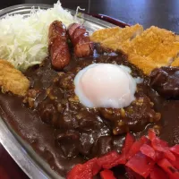 Snapdishの料理写真:ข้าวราดแกงกะหรี่แบบจังหวัดอิชิกะว่า ホームランカレー（金沢カレー）🍛@ที่ญี่ปุ่น ร้าน ARUBA カレーの市民アルバ|akiさん