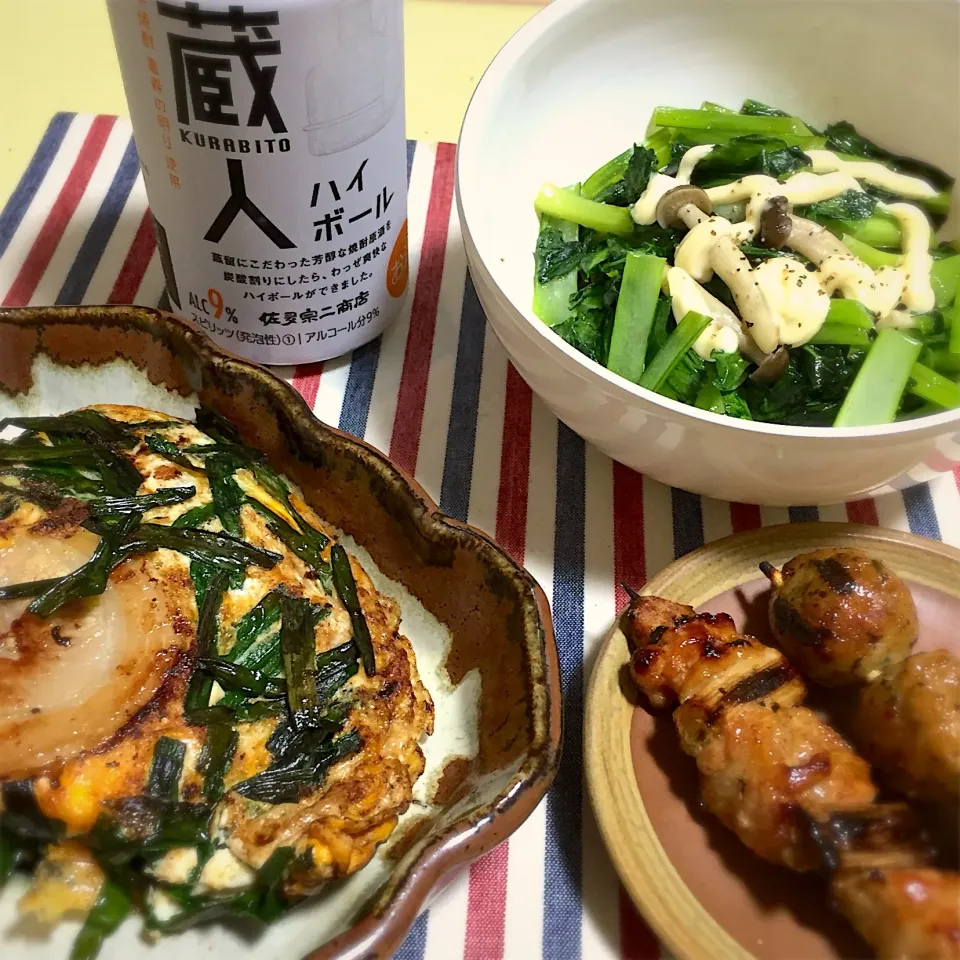 小松菜としめじのバターソテー チャーシューにら卵炒め 焼酎ハイボールと焼鳥|Noriyuki Saitoさん