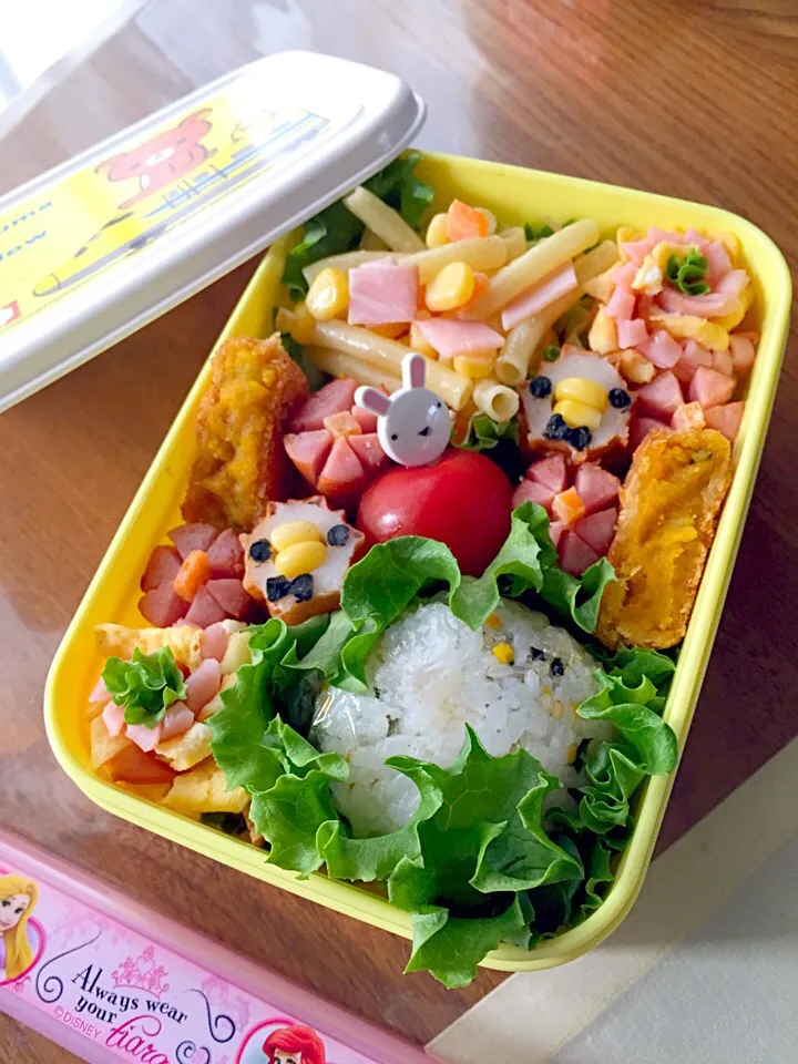 Snapdishの料理写真:4月の校外学習お弁当♪|なちこさん