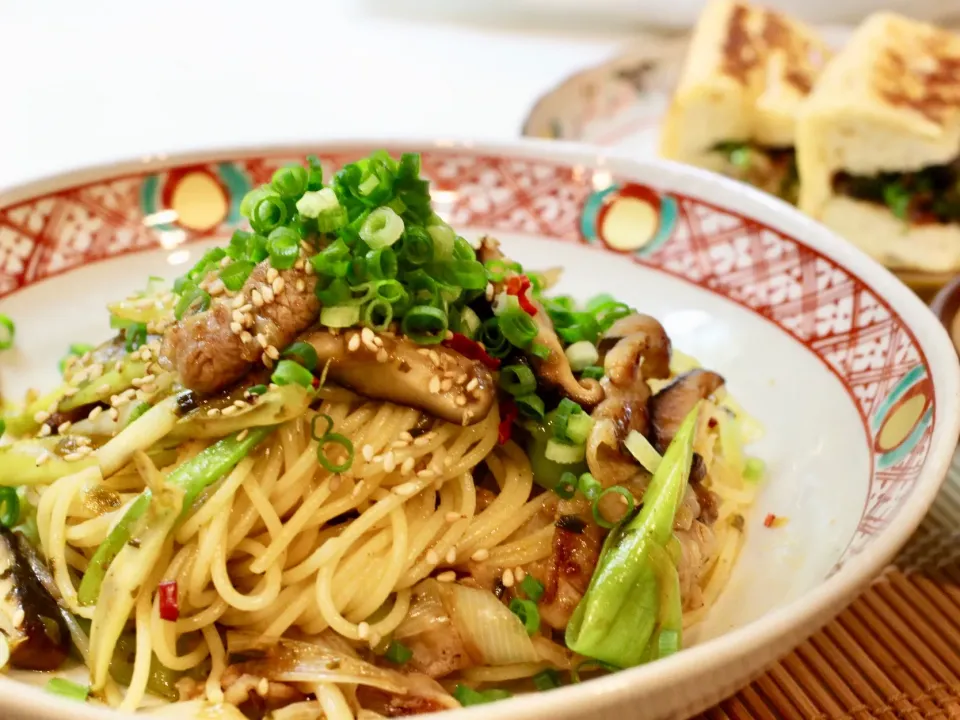 Snapdishの料理写真:今日の夕飯は、豚と長ネギの高菜パスタ|sono.kさん