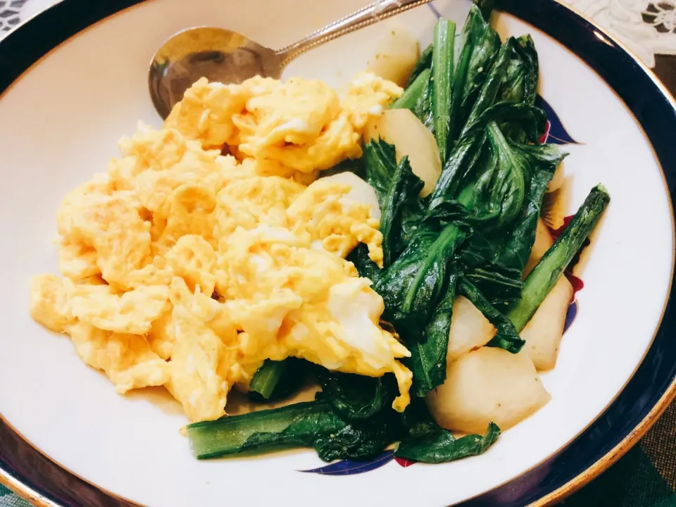 カブの葉っぱめっちゃ美味しい😋|アライさんさん