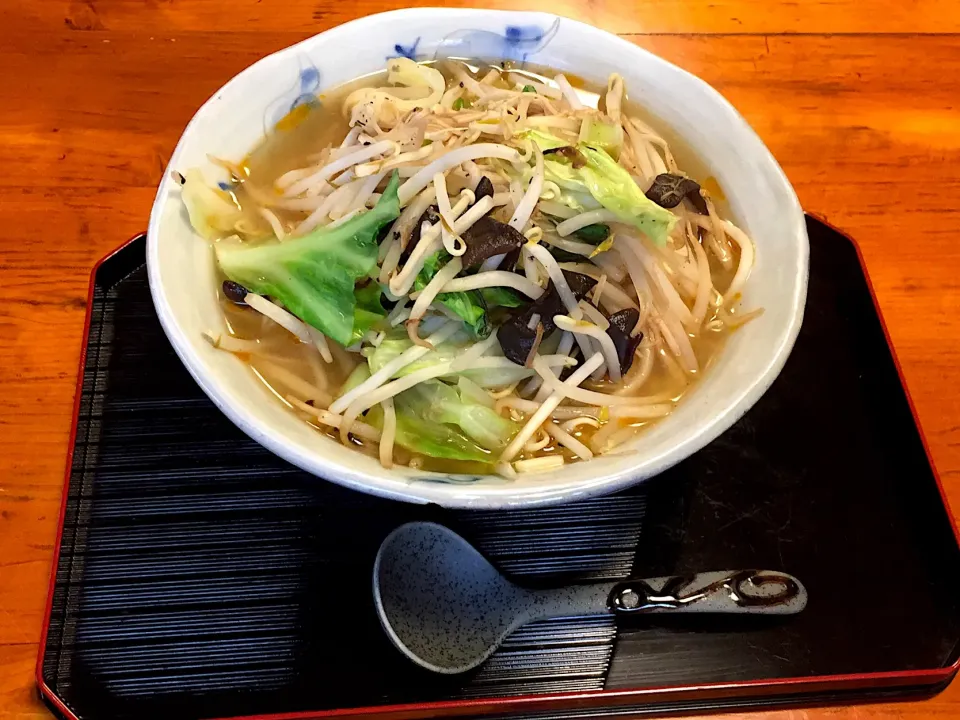 やっぱり旦那が作る「もやしラーメン」はどこよりも美味しい(^^)ごっつぁんです🍜|アッコさんさん