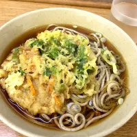 Snapdishの料理写真:都そばの天ぷら蕎麦|popzappaさん