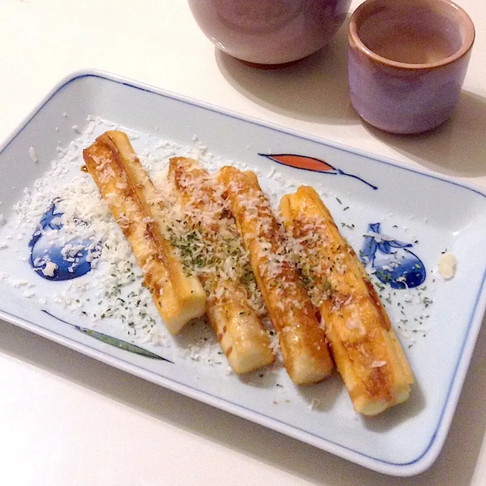 揚げ竹輪麩。ちょっとしたおつまみに。簡単おもてなし。|ユキ❄︎ミライさん