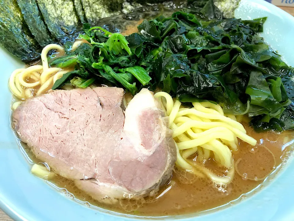 ラーメン 中盛り のり増し ワカメ|tecklさん