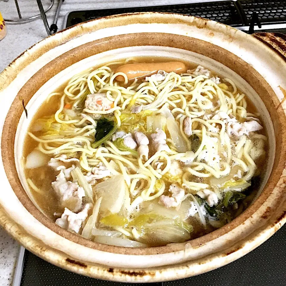 Snapdishの料理写真:鶏肉団子鍋の〆はラーメンで(*^ω^*)|ライムさん