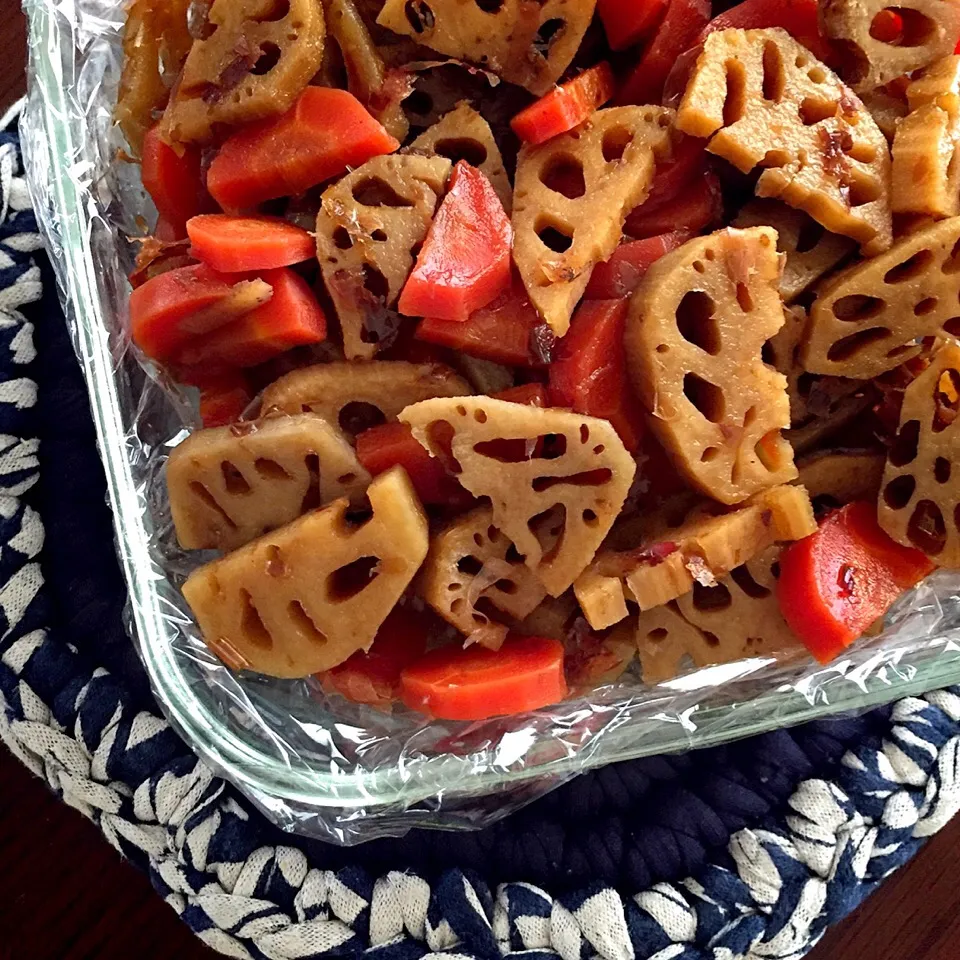 蓮根と金時人参のおかか煮|かなっぺさん