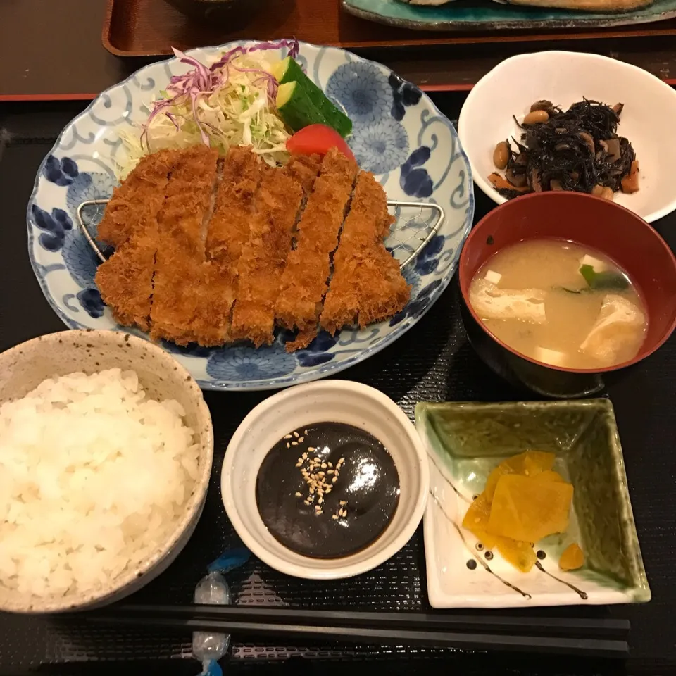 ロースカツ定食|大石さん