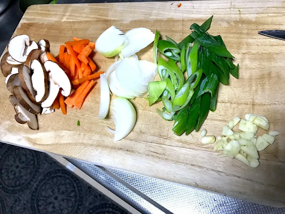 Japchae preparation|yeni kartikasariさん