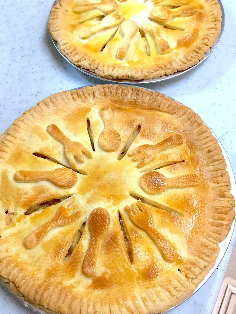 Snapdishの料理写真:Yuka Nakataさんの料理 パイ生地レシピ付き♥Oldfashioned apple pie|みきさん