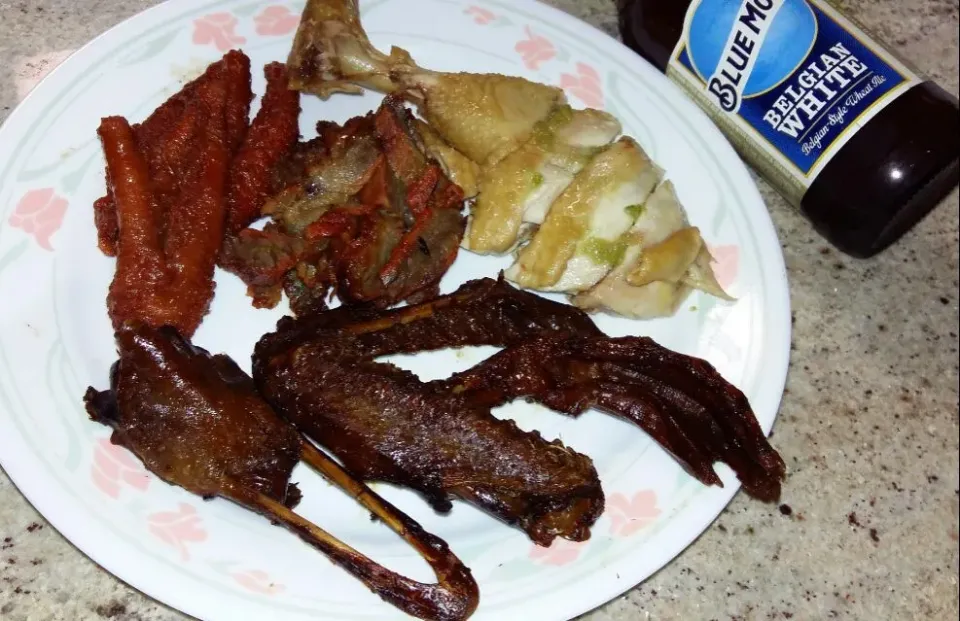 beer food - steamed chicken/chicken feet/duck feet/duck wing/duck jaw/chasiu|steven z.y.さん