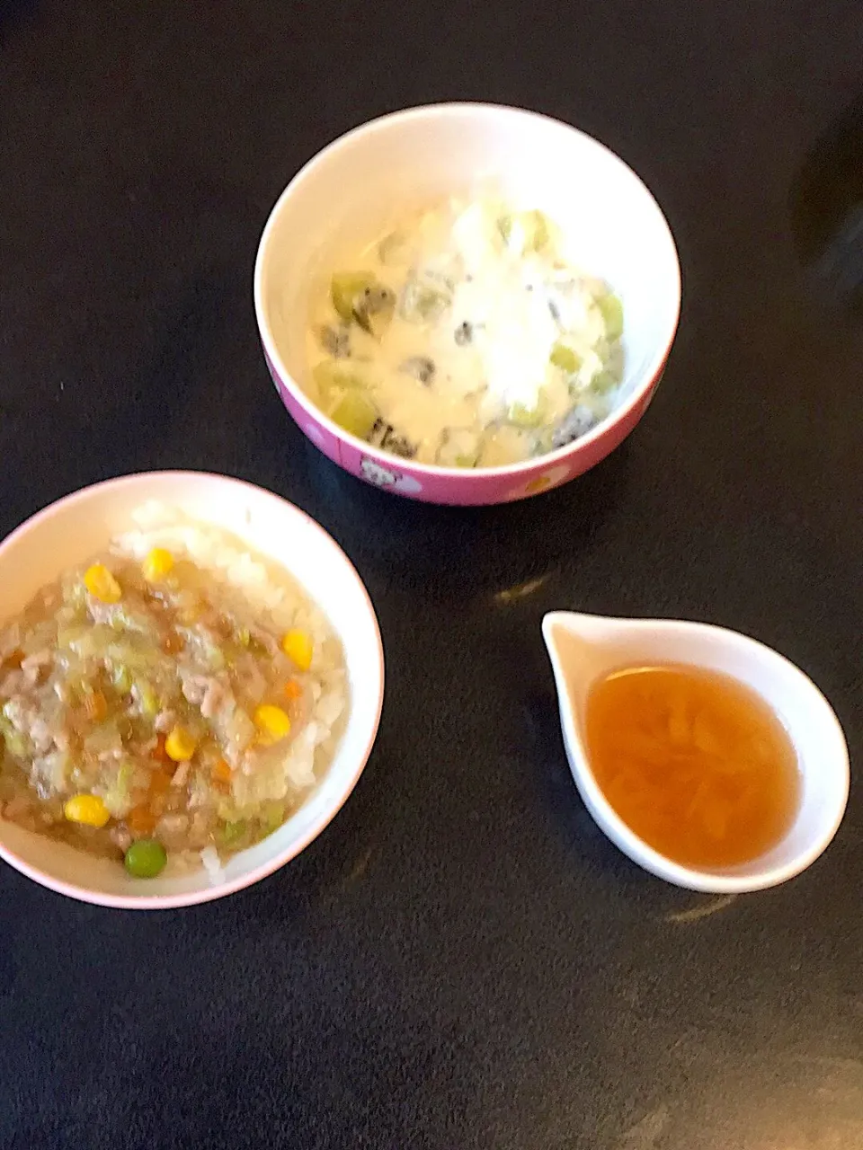 離乳食 朝
・中華丼
・キャベツのお味噌汁
・キウイ豆乳グルト|ぺろたんさん