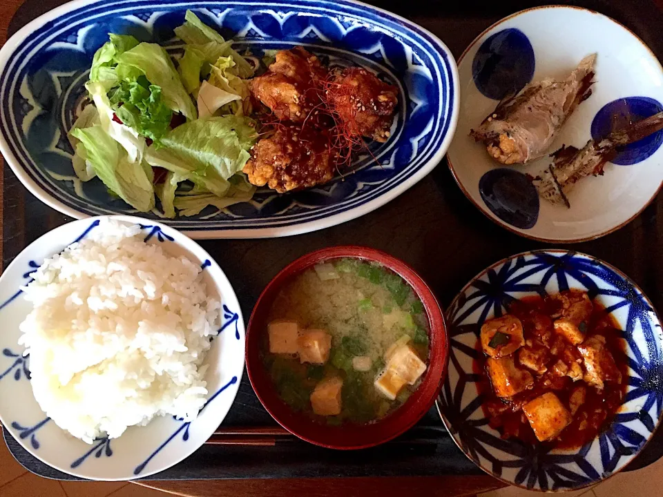 麻婆豆腐
味噌汁
ハタハタ
中華タレ唐揚げ|ラーメンの小池さん